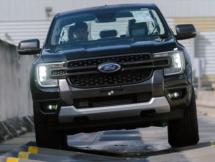 Ford Everest Front View