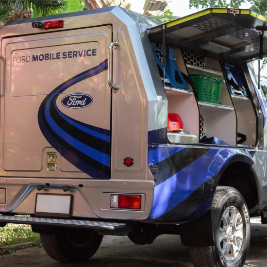 mobile service vehicle