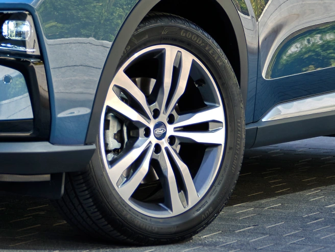 19” Alloy Wheels