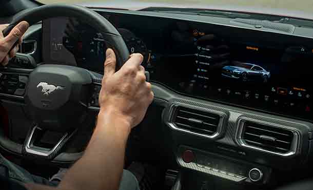 mustang-ecoboost-col-split-3
