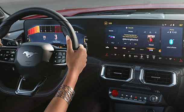 mustang-gt-col-split-3