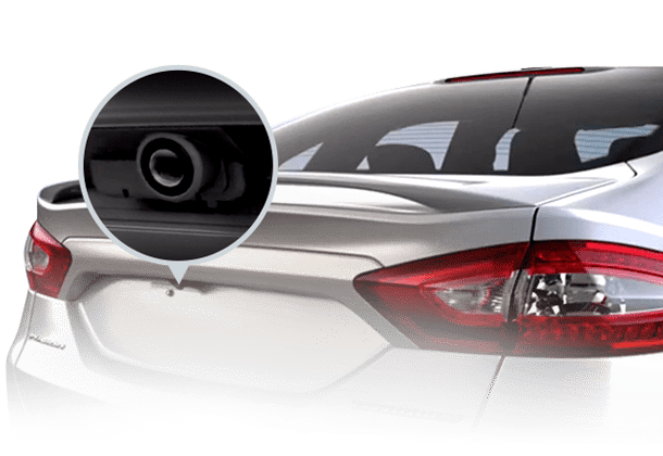 engineering-rear-parking-sensors-camera-colsplit-image-1